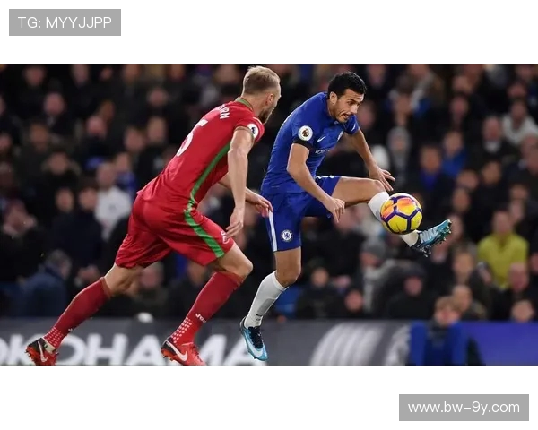 如何在足球比赛中应对猪队友的失误与困境全方位守门技巧解析